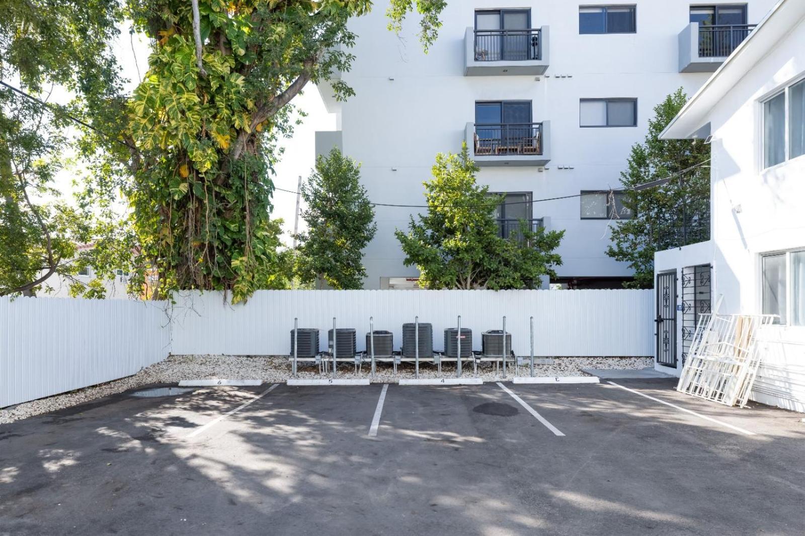 Stunning Escape Near Pet Friendly