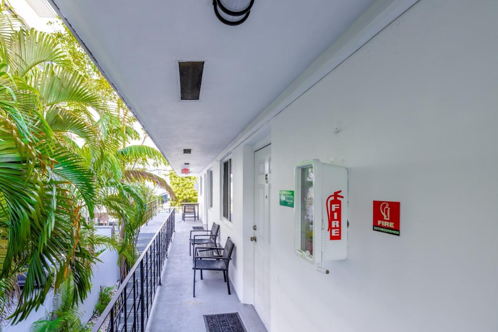 Stunning Escape Near Pet Friendly Apartamento *