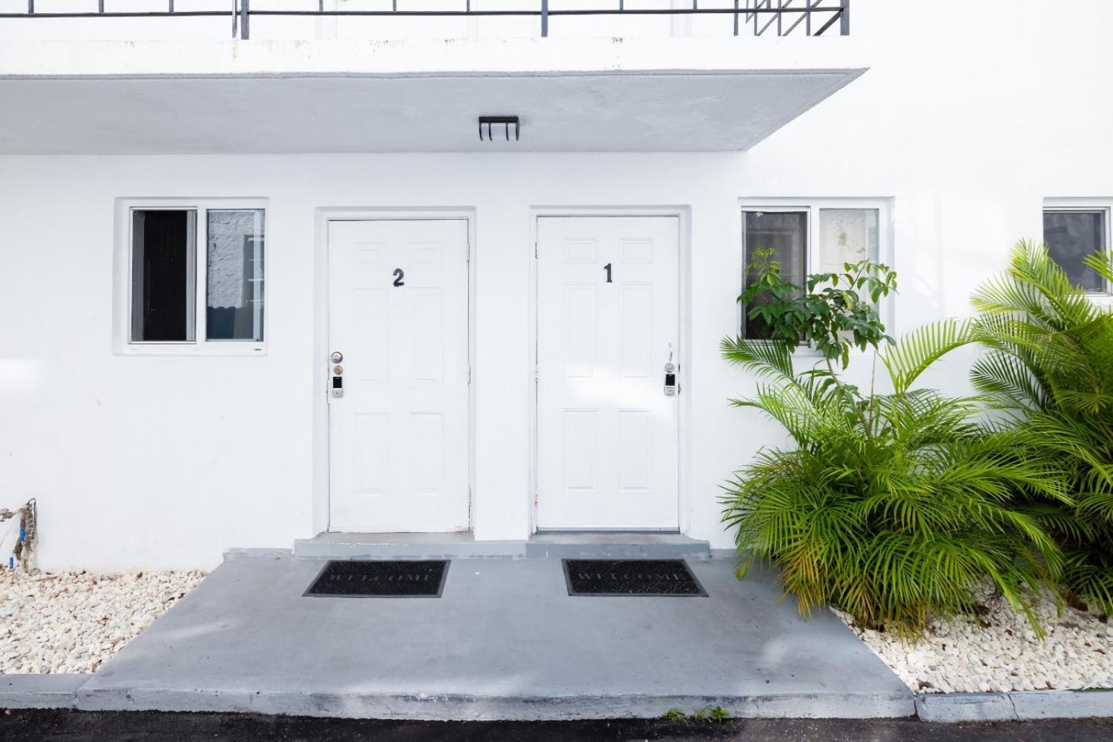 Stunning Escape Near Pet Friendly Apartamento *